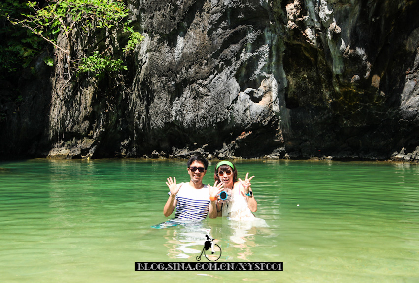 secret lagoon(秘密泻湖)是一个深藏在灰色山岩中的礁湖,这个礁湖与