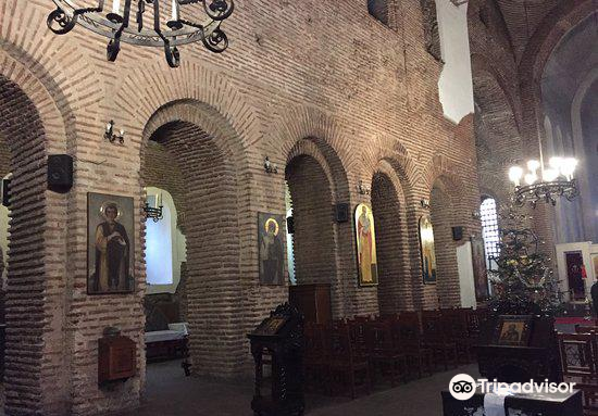 saint sofia church 直线距离 100m