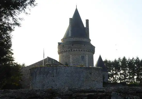 Hôtels à : Héric