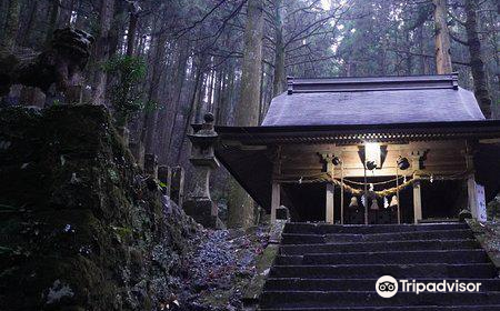 日本熊本上色见熊野座神社 阿苏火山 草千里 黑川温泉一日游 精致小团体验别样九州风情 线路推荐 携程玩乐