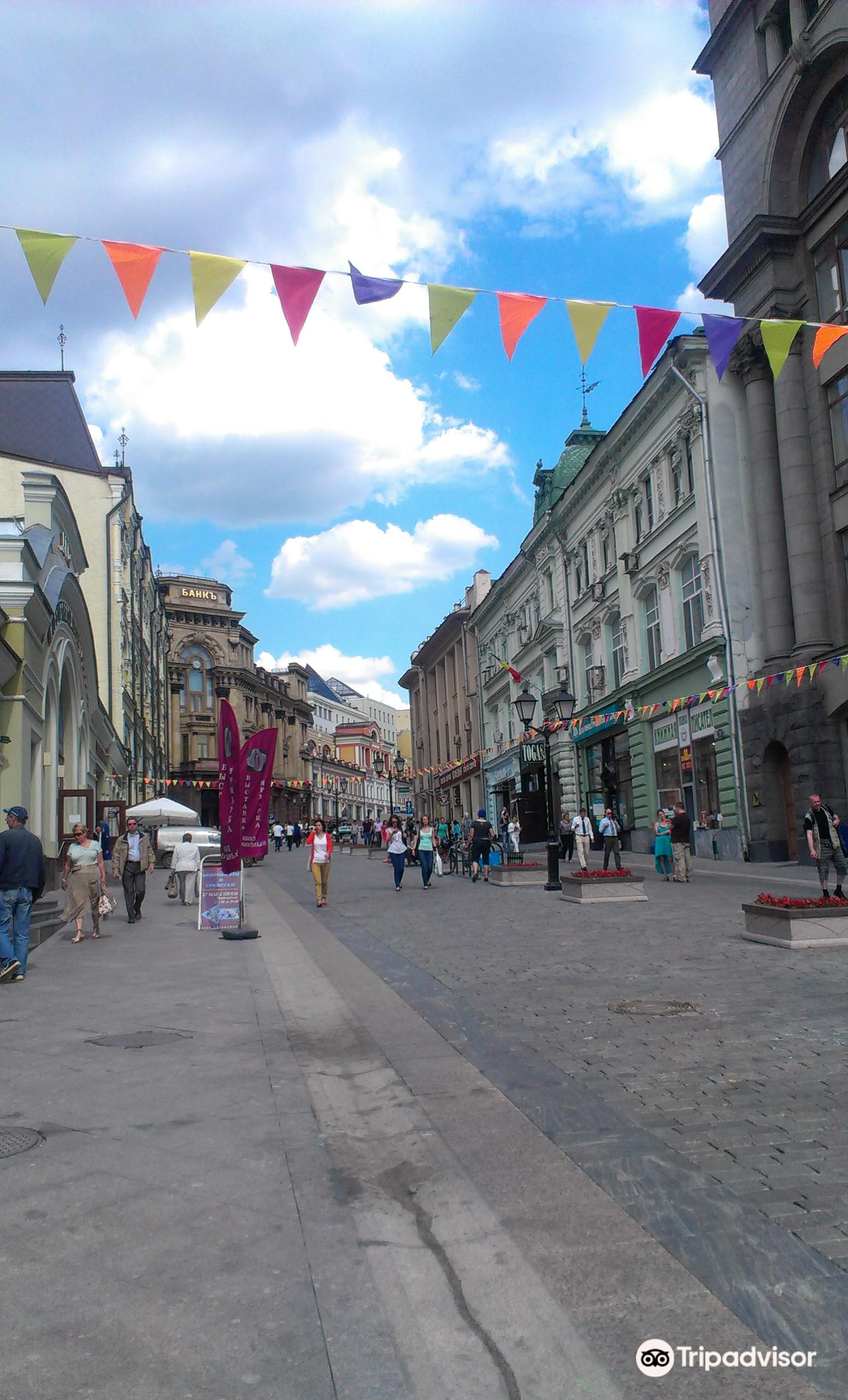 kuznetsky most street   分 2条点评 特色街区 建筑人文 距景点 100m