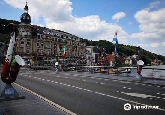 charles-de-gaulle bridge 景点 桥 建筑人文 距景点161m